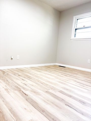 500 W Spring Street, Neosho, MO 64850