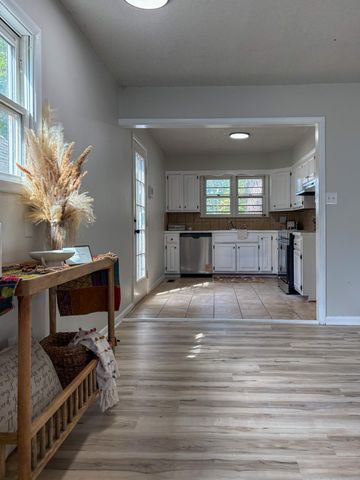 500 W Spring Street, Neosho, MO 64850