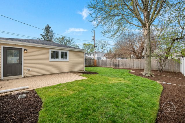 1331 N Main Street, Naperville, IL 60563