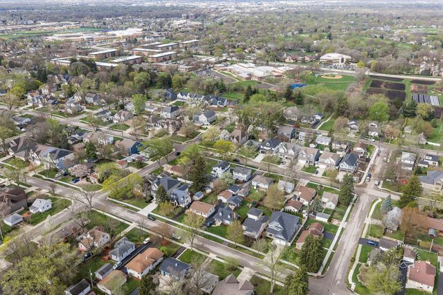 1331 N Main Street, Naperville, IL 60563