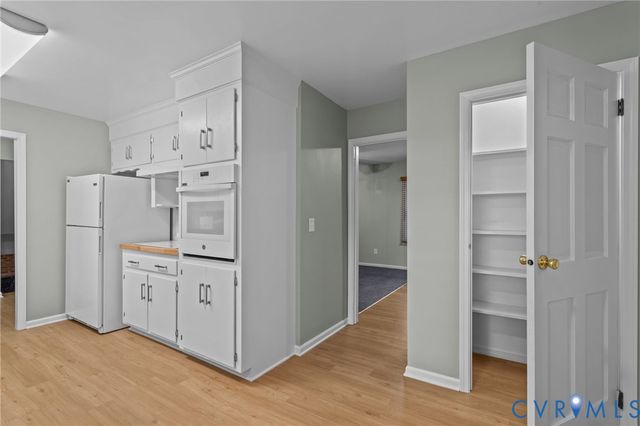 1300 Lee Dr, Farmville, VA 23901