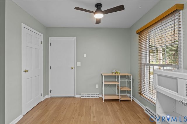 1300 Lee Dr, Farmville, VA 23901