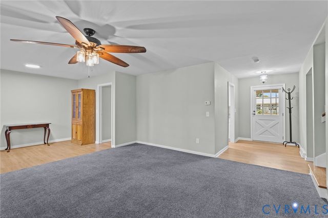 1300 Lee Dr, Farmville, VA 23901