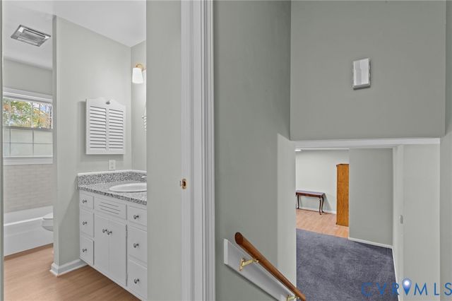 1300 Lee Dr, Farmville, VA 23901