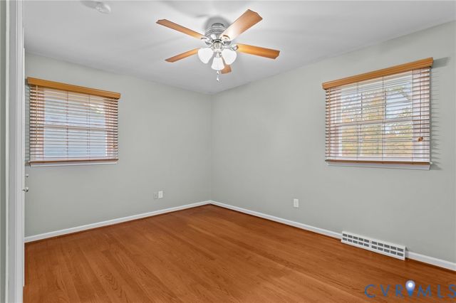 1300 Lee Dr, Farmville, VA 23901