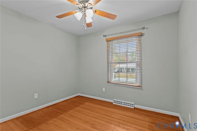 1300 Lee Dr, Farmville, VA 23901