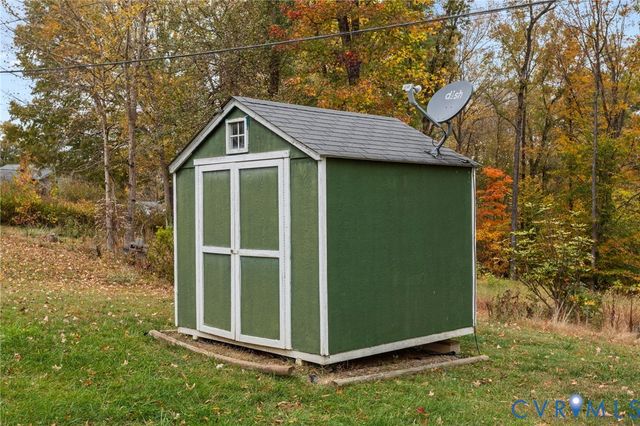 1300 Lee Dr, Farmville, VA 23901