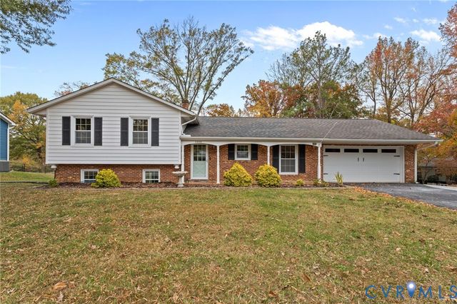 1300 Lee Dr, Farmville, VA 23901