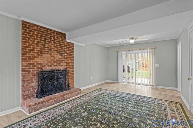 1300 Lee Dr, Farmville, VA 23901