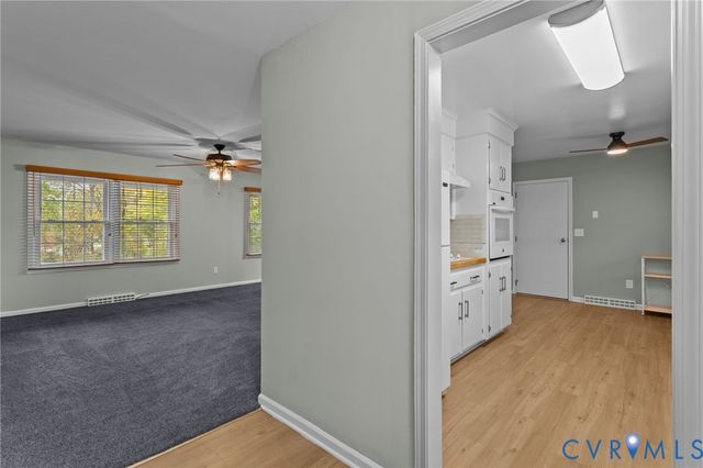 1300 Lee Dr, Farmville, VA 23901