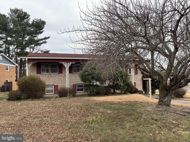 9533 FORT FOOTE RD, Fort Washington, MD 20744