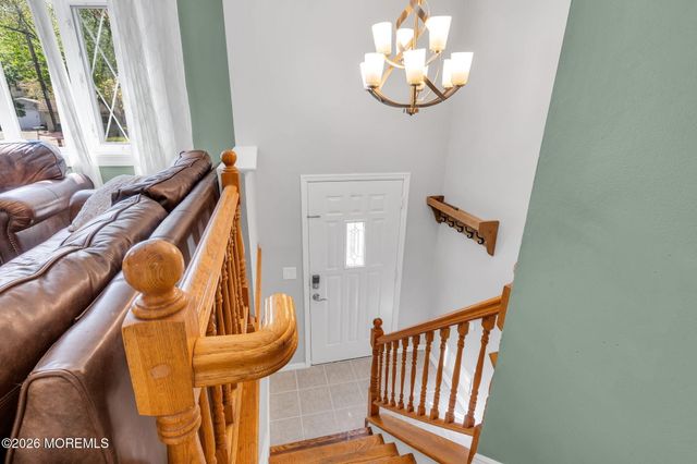 6 Tulip Court, Jackson, NJ 08527