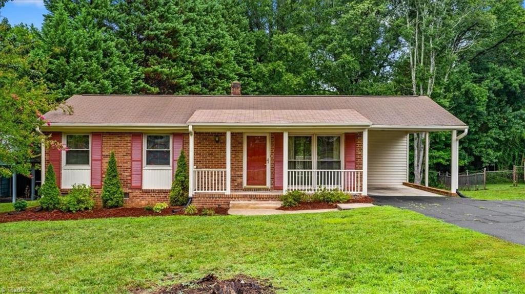 3404 Rolling Road, High Point, NC 27265