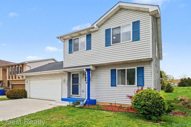 7058 Rolling Hills Drive, Waterford Charter Township, MI 48327