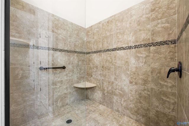 1017 Cresent Falls, Huntsville, AL 35806