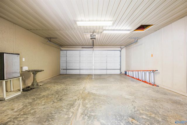 1017 Cresent Falls, Huntsville, AL 35806