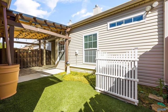 1017 Cresent Falls, Huntsville, AL 35806