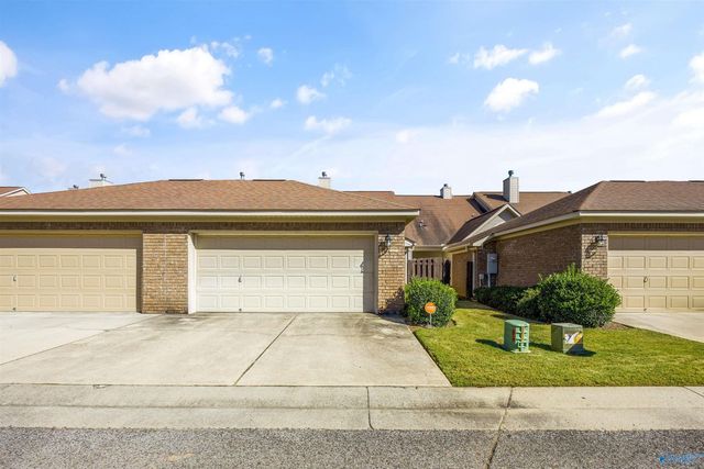 1017 Cresent Falls, Huntsville, AL 35806