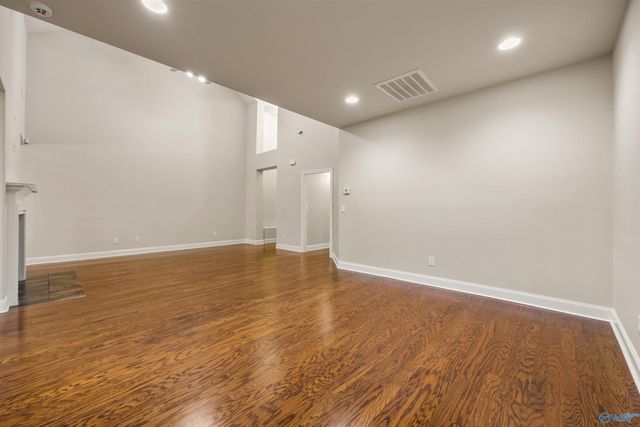 1017 Cresent Falls, Huntsville, AL 35806