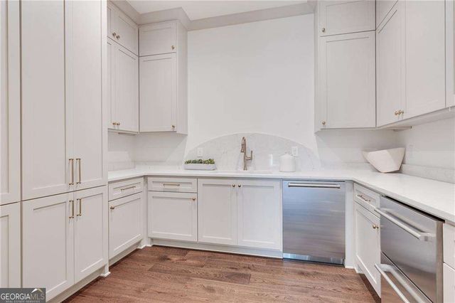 228 Thomas Circle, Roswell, GA 30075