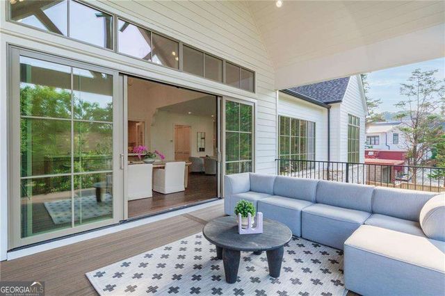 228 Thomas Circle, Roswell, GA 30075