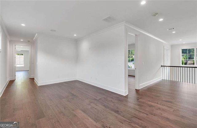 228 Thomas Circle, Roswell, GA 30075