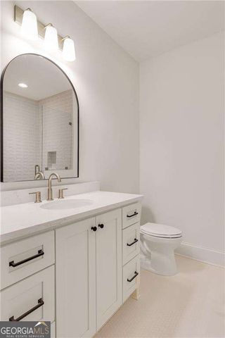 228 Thomas Circle, Roswell, GA 30075