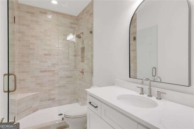 228 Thomas Circle, Roswell, GA 30075