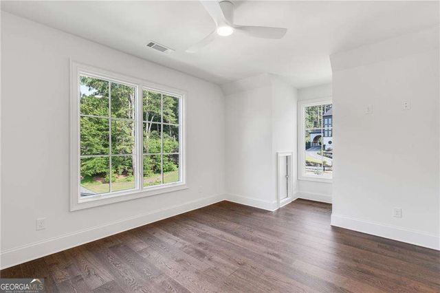 228 Thomas Circle, Roswell, GA 30075