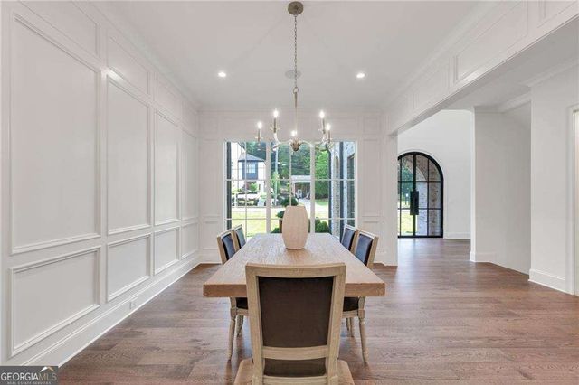 228 Thomas Circle, Roswell, GA 30075