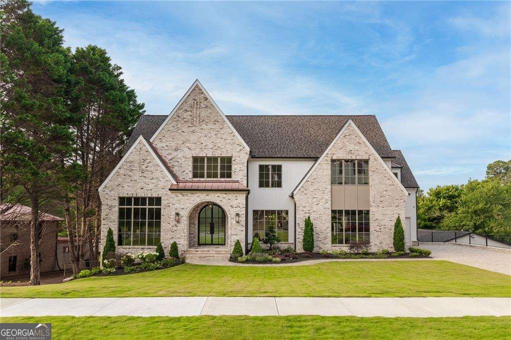 228 Thomas Circle, Roswell, GA 30075