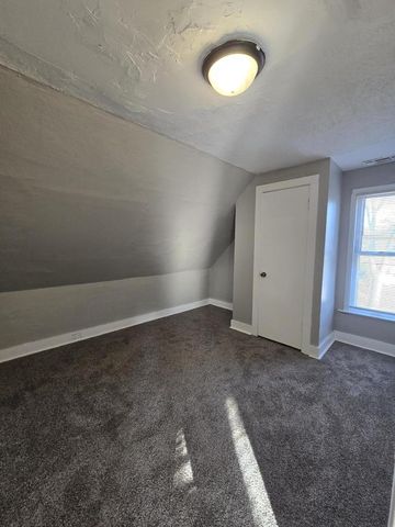 5301 N 38th STREET, Milwaukee, WI 53209