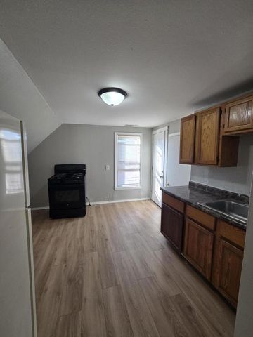 5301 N 38th STREET, Milwaukee, WI 53209