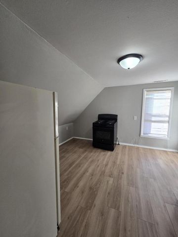 5301 N 38th STREET, Milwaukee, WI 53209