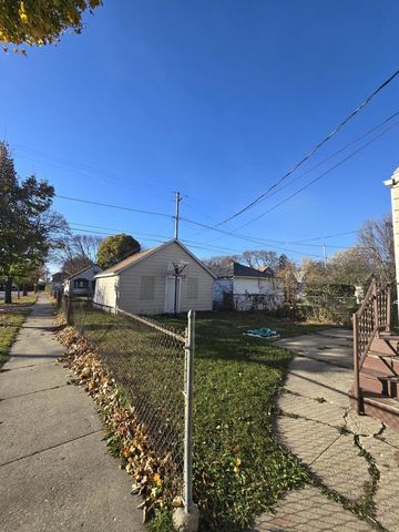 5301 N 38th STREET, Milwaukee, WI 53209