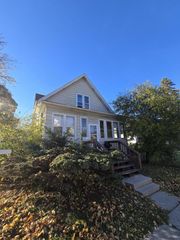 5301 N 38th STREET, Milwaukee, WI 53209