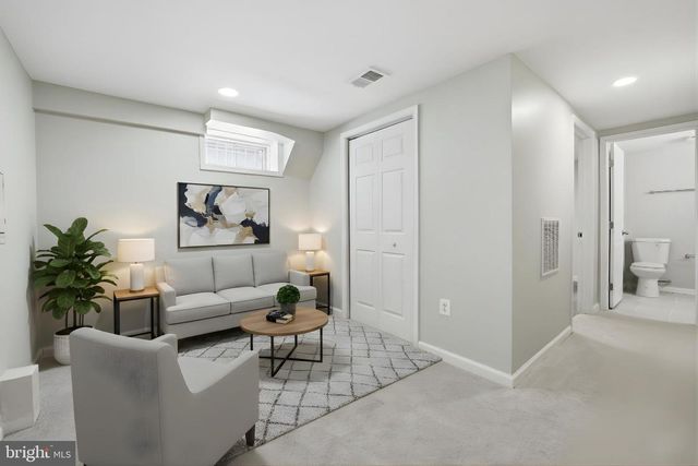 4400 DUBOIS PL SE, Washington, DC 20019