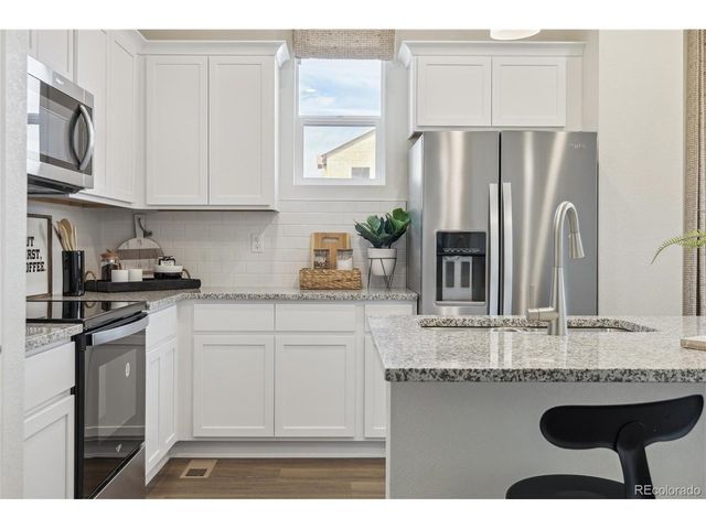 9807 Bahama St, Commerce City, CO 80022