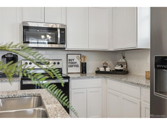 9807 Bahama St, Commerce City, CO 80022