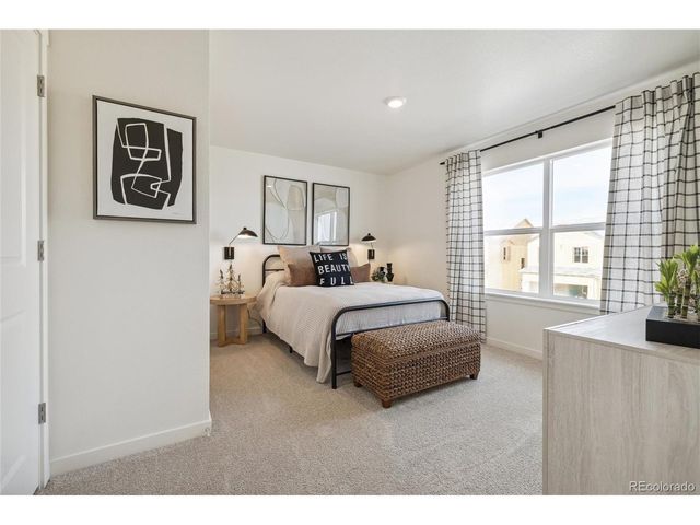 9807 Bahama St, Commerce City, CO 80022