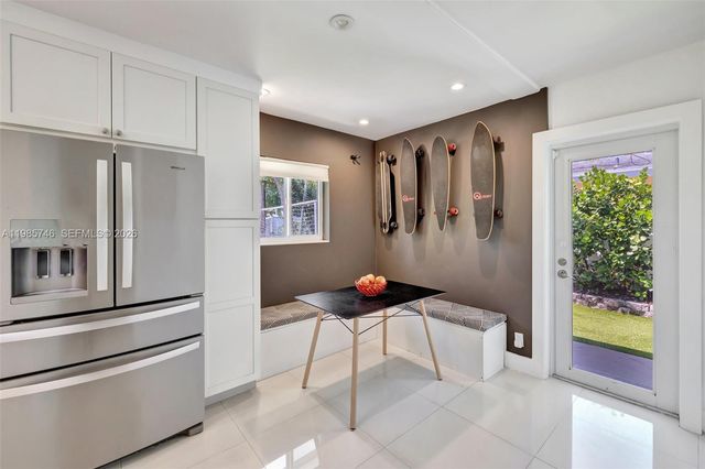 2506 NE 30th St, Fort Lauderdale, FL 33306