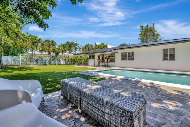 2506 NE 30th St, Fort Lauderdale, FL 33306