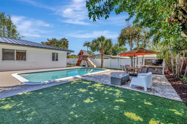 2506 NE 30th St, Fort Lauderdale, FL 33306