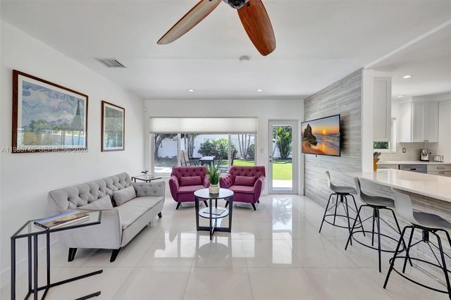 2506 NE 30th St, Fort Lauderdale, FL 33306