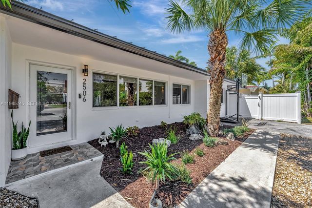 2506 NE 30th St, Fort Lauderdale, FL 33306