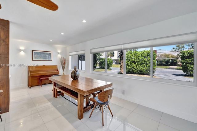 2506 NE 30th St, Fort Lauderdale, FL 33306