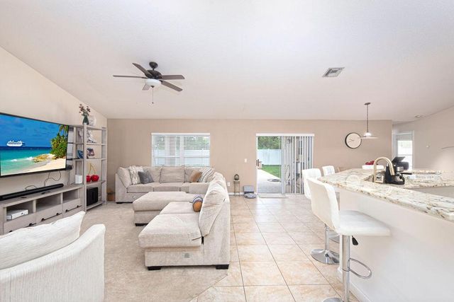 2606 Serenity Circle N, Fort Pierce, FL 34981