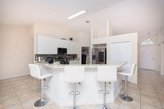 2606 Serenity Circle N, Fort Pierce, FL 34981