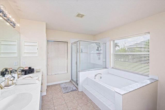 2606 Serenity Circle N, Fort Pierce, FL 34981