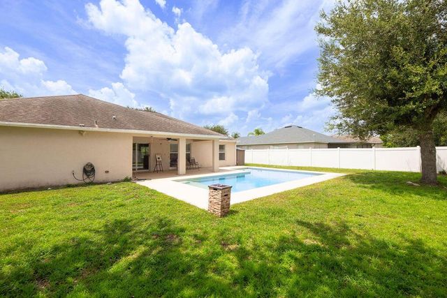 2606 Serenity Circle N, Fort Pierce, FL 34981